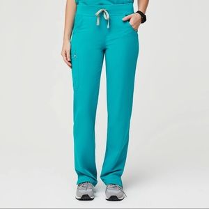 Figs Kade Cargo Scrub Pants